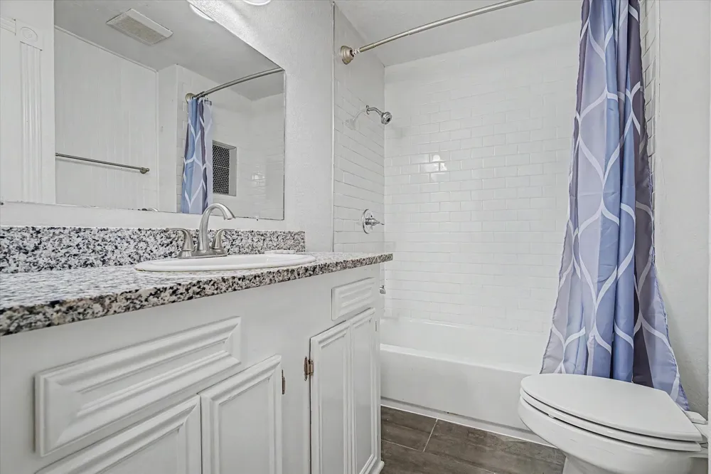 1114 W 5th Street Freeport, TX 77541
