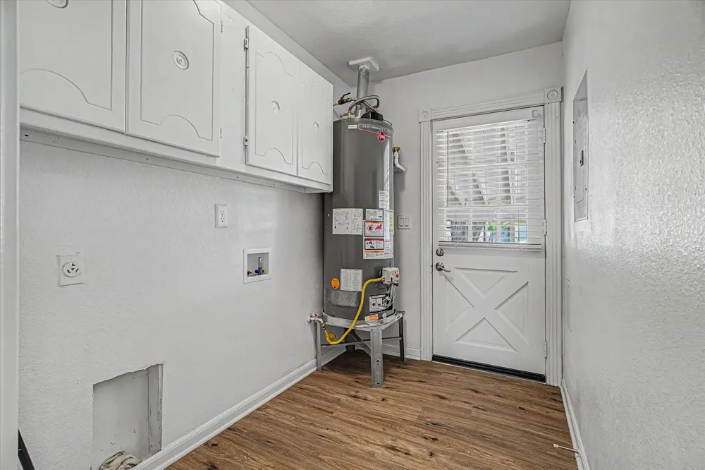 1114 W 5th Street Freeport, TX 77541