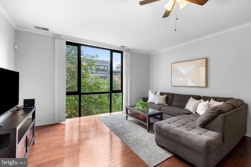 1726 ALICEANNA STREET #305 Baltimore, MD 21231