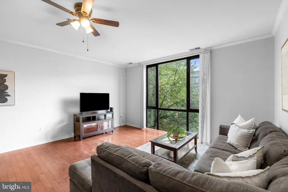 1726 ALICEANNA STREET #305 Baltimore, MD 21231