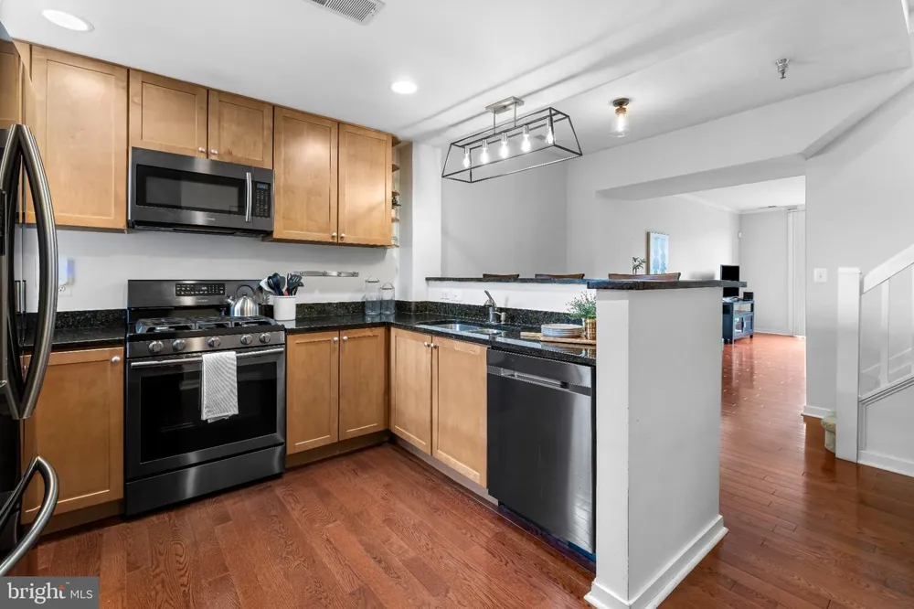 1726 ALICEANNA STREET #305 Baltimore, MD 21231