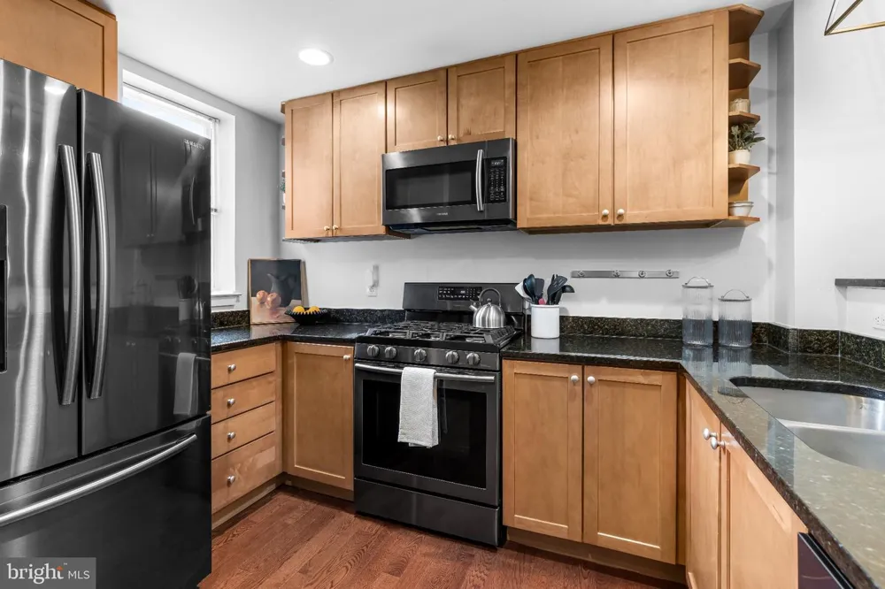 1726 ALICEANNA STREET #305 Baltimore, MD 21231