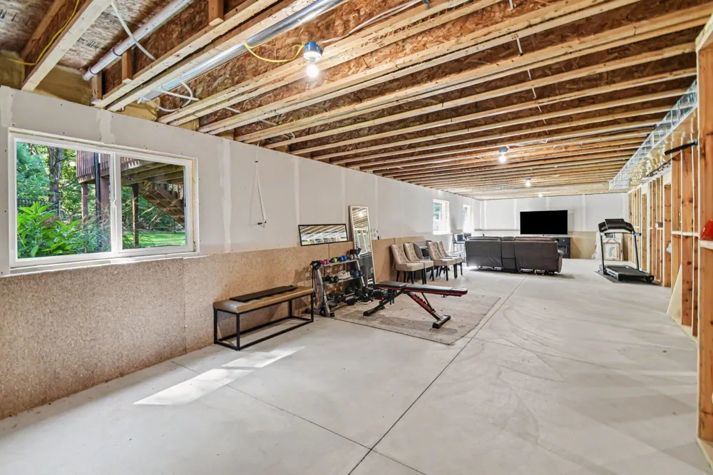8802 Lapham Drive NE Rockford, MI 49341