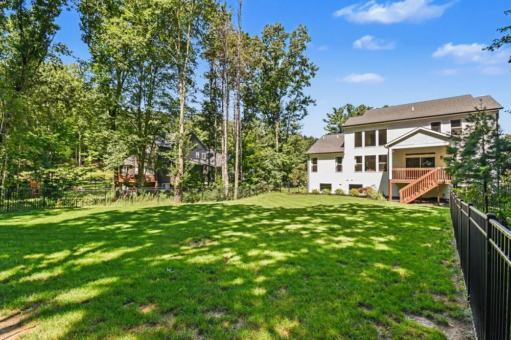 8802 Lapham Drive NE Rockford, MI 49341