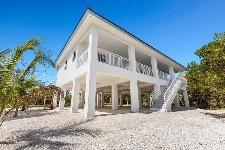 31441 Avenue F Big Pine, FL 33043