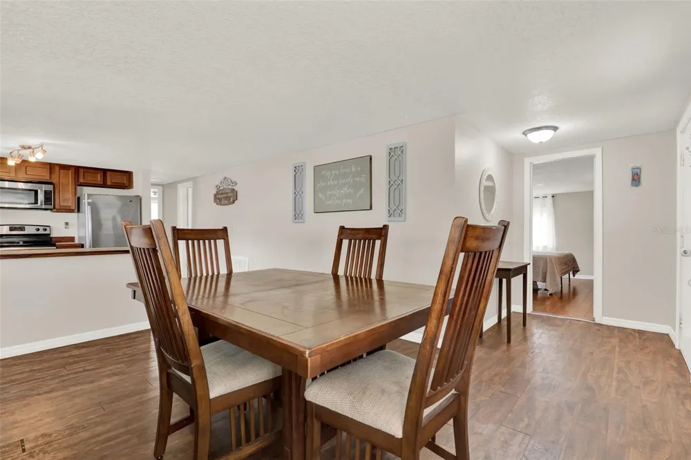30137 ORANGE AVENUE Sorrento, FL 32776