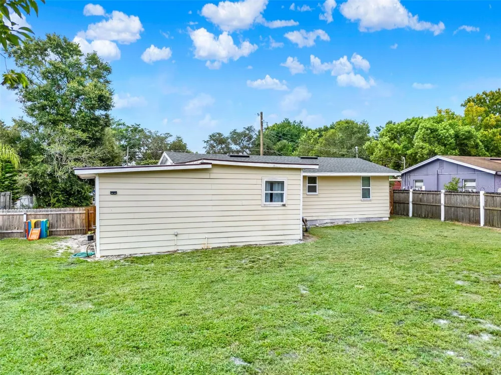 30137 ORANGE AVENUE Sorrento, FL 32776