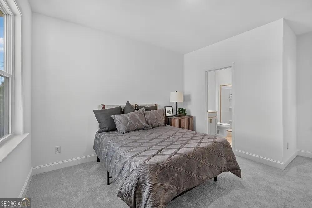 132 Sheryl WAY Loganville, GA 30052