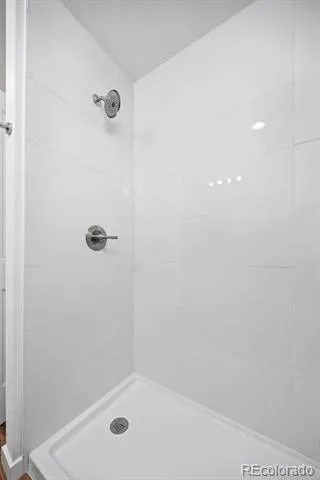 979 Roxwood Lane Boulder, CO 80303