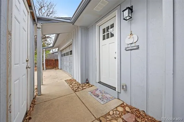 979 Roxwood Lane Boulder, CO 80303