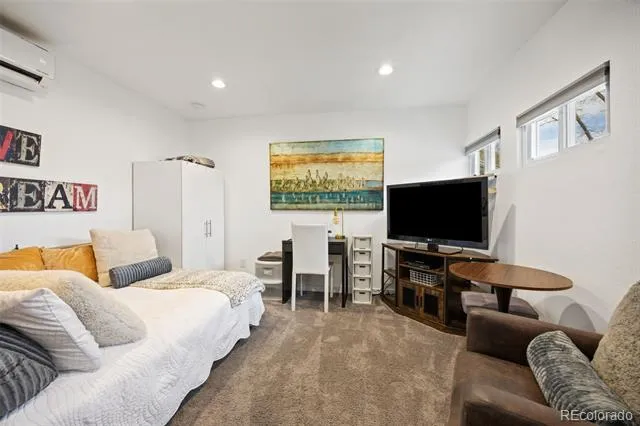 979 Roxwood Lane Boulder, CO 80303