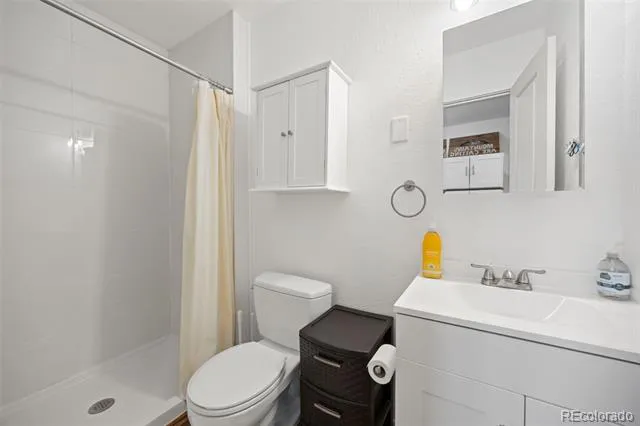 979 Roxwood Lane Boulder, CO 80303