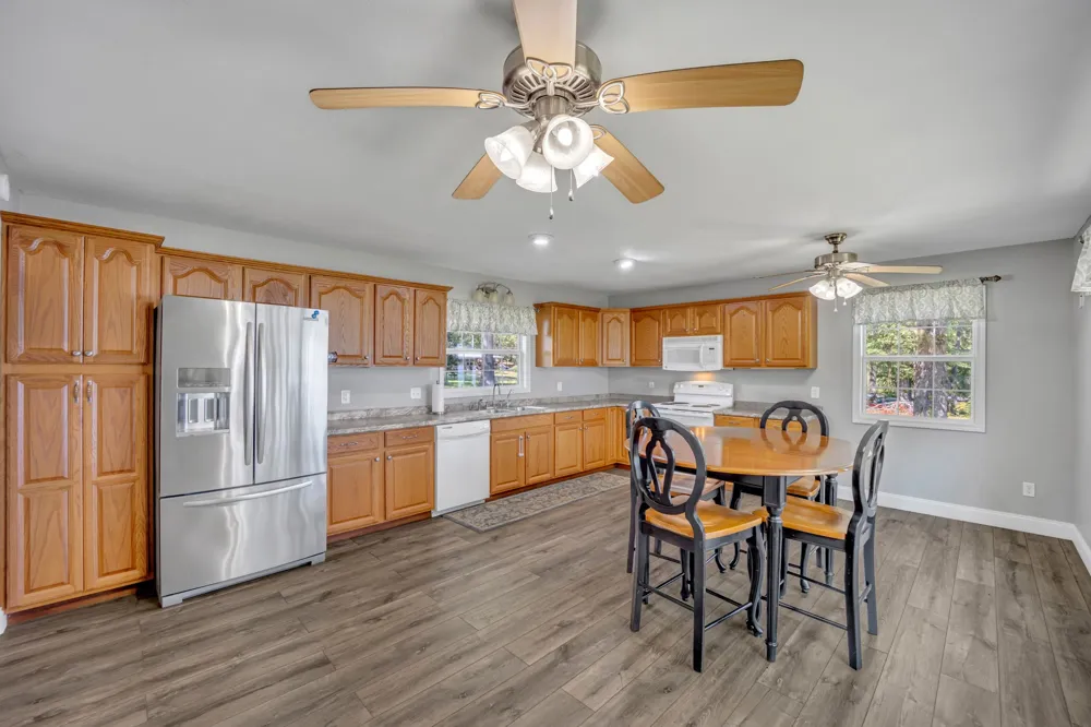 895 Fm 3288 E Jacksonville, TX 75766