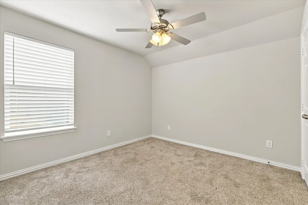 216 Wayside Court Bedford, TX 76021