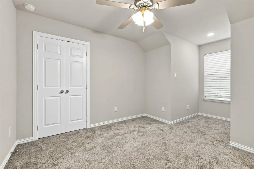 216 Wayside Court Bedford, TX 76021