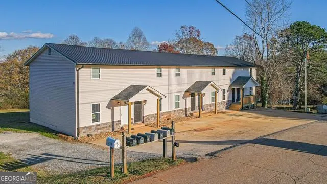 450 Camp Creek Circle Cornelia, GA 30531