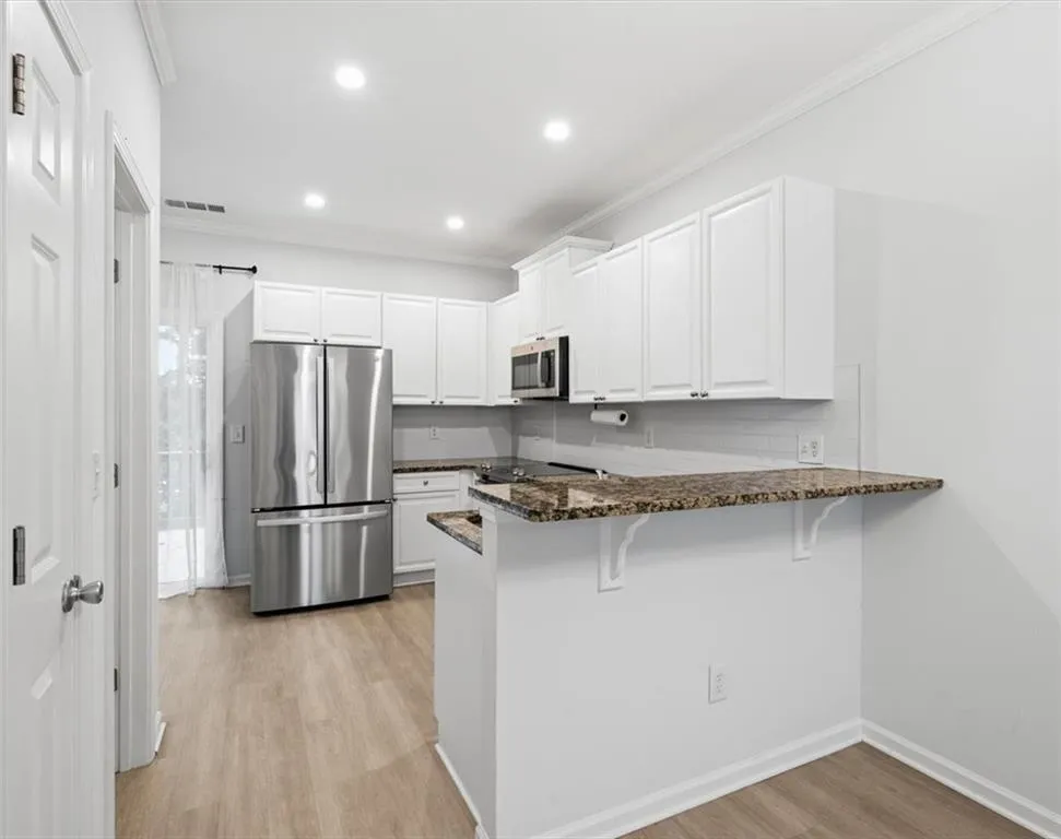 1057 Liberty Parkway NW Atlanta, GA 30318