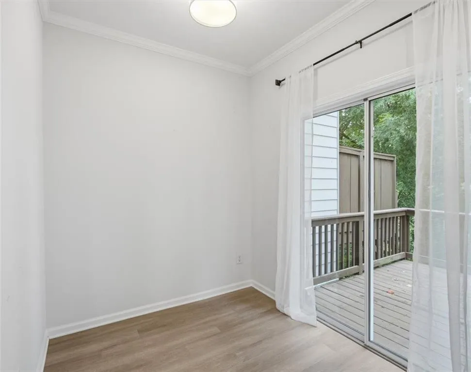 1057 Liberty Parkway NW Atlanta, GA 30318