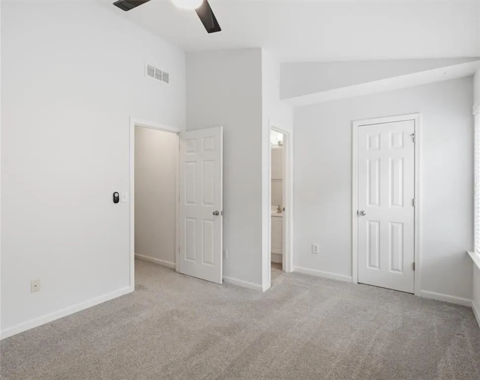 1057 Liberty Parkway NW Atlanta, GA 30318