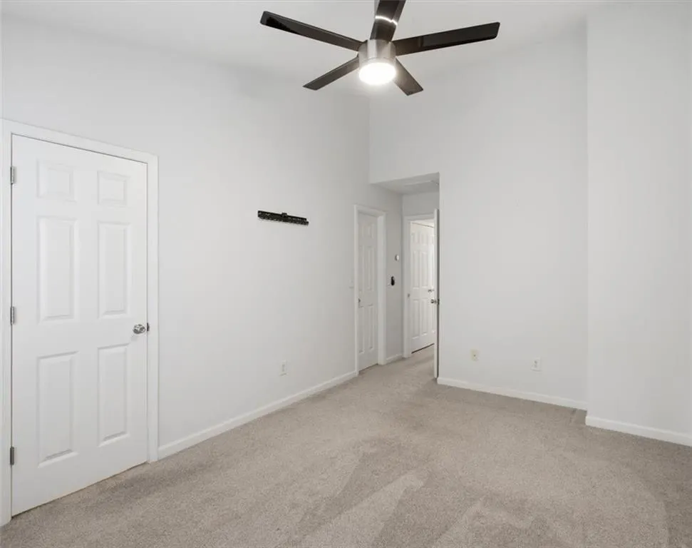 1057 Liberty Parkway NW Atlanta, GA 30318