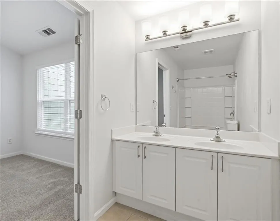 1057 Liberty Parkway NW Atlanta, GA 30318