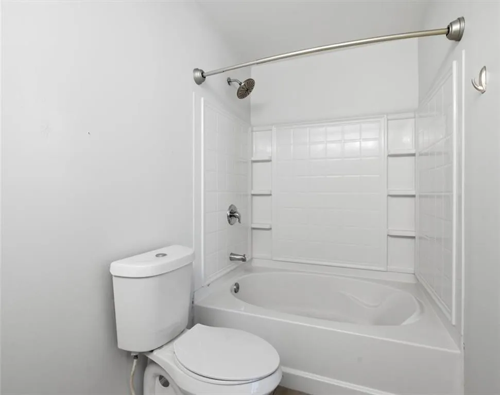 1057 Liberty Parkway NW Atlanta, GA 30318