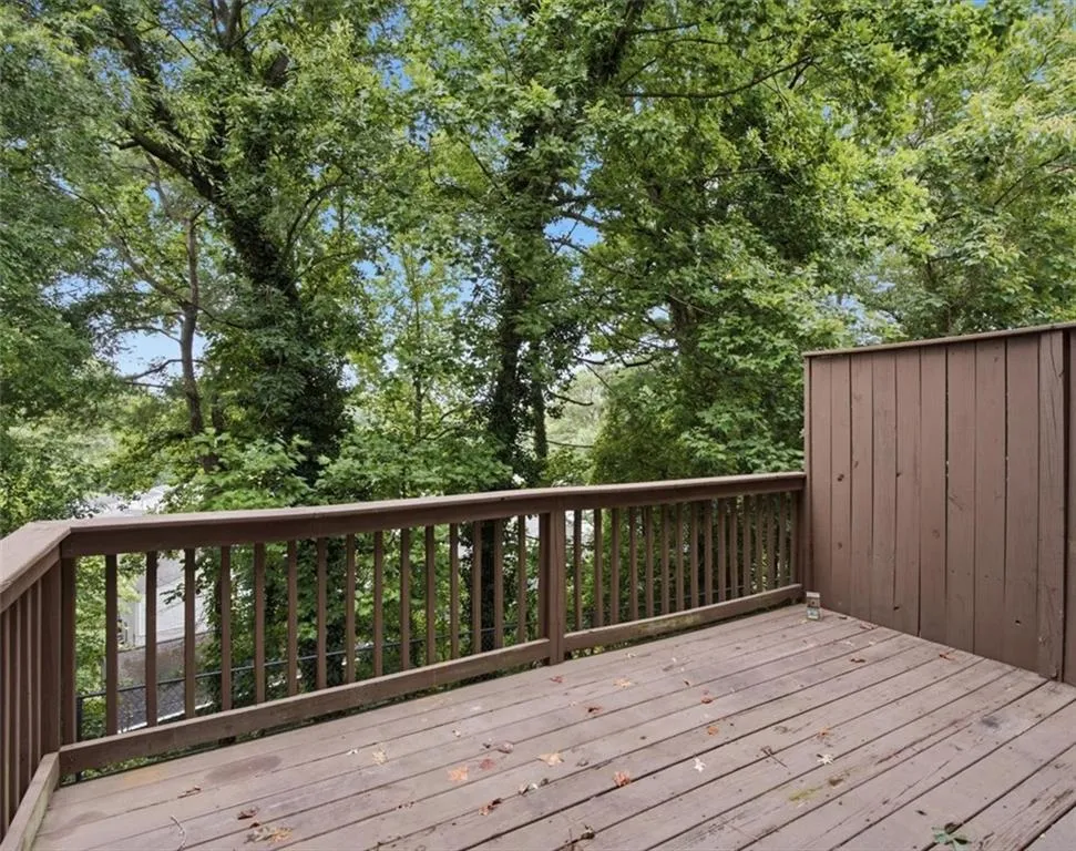 1057 Liberty Parkway NW Atlanta, GA 30318