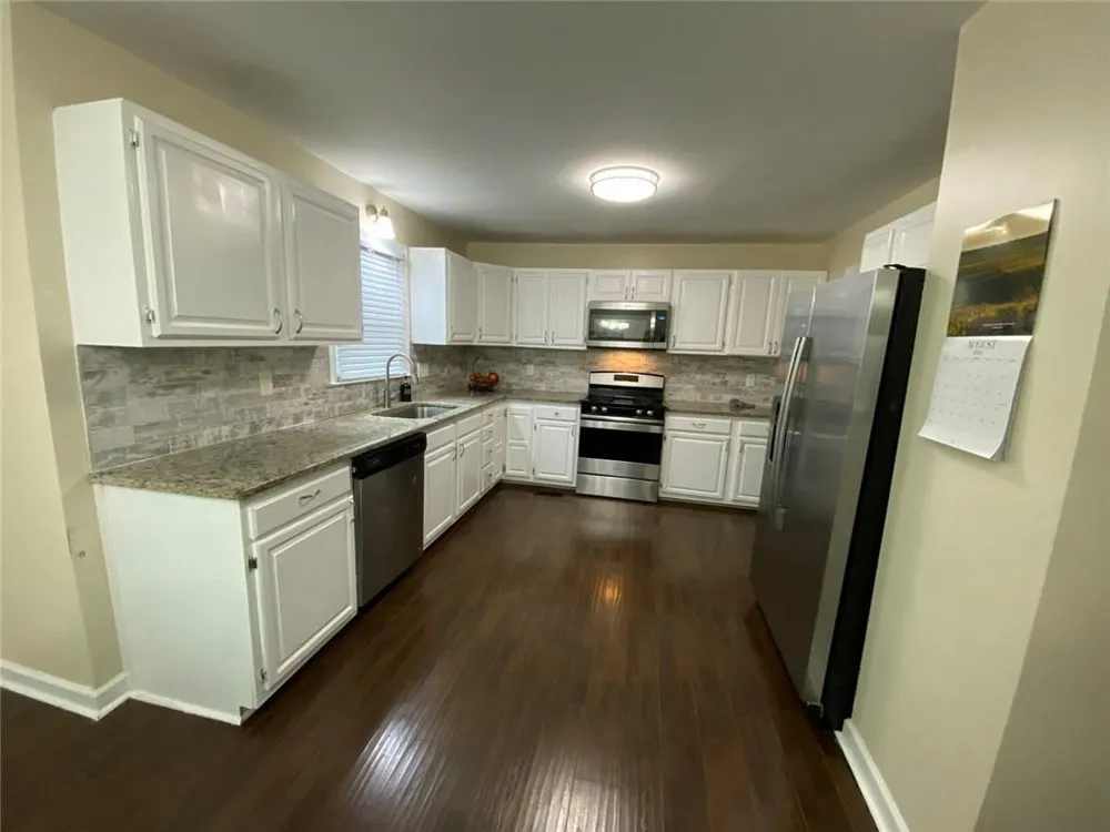 1640 Canberra Drive Stone Mountain, GA 30088