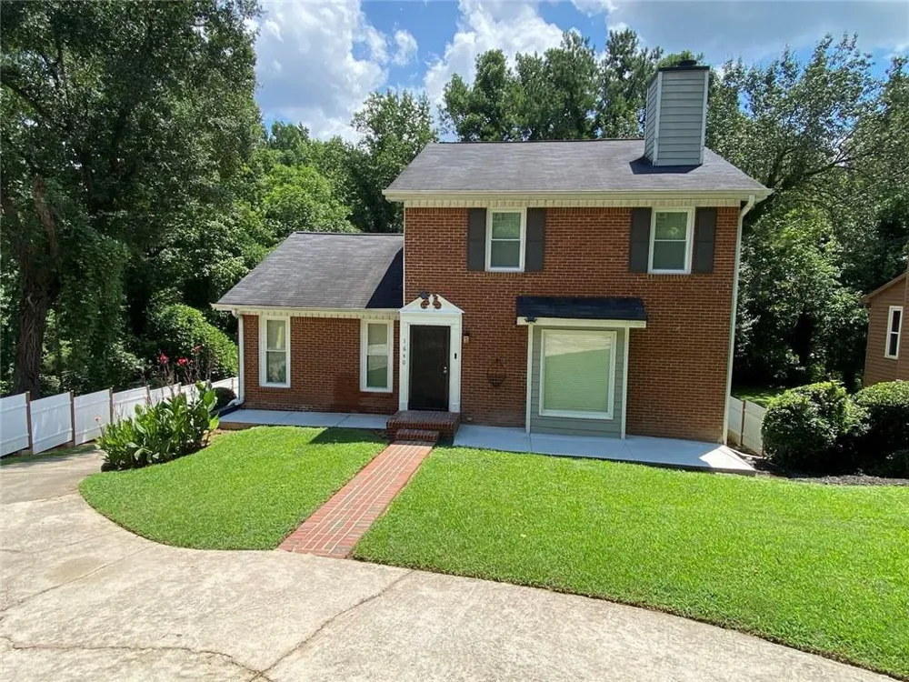 1640 Canberra Drive Stone Mountain, GA 30088