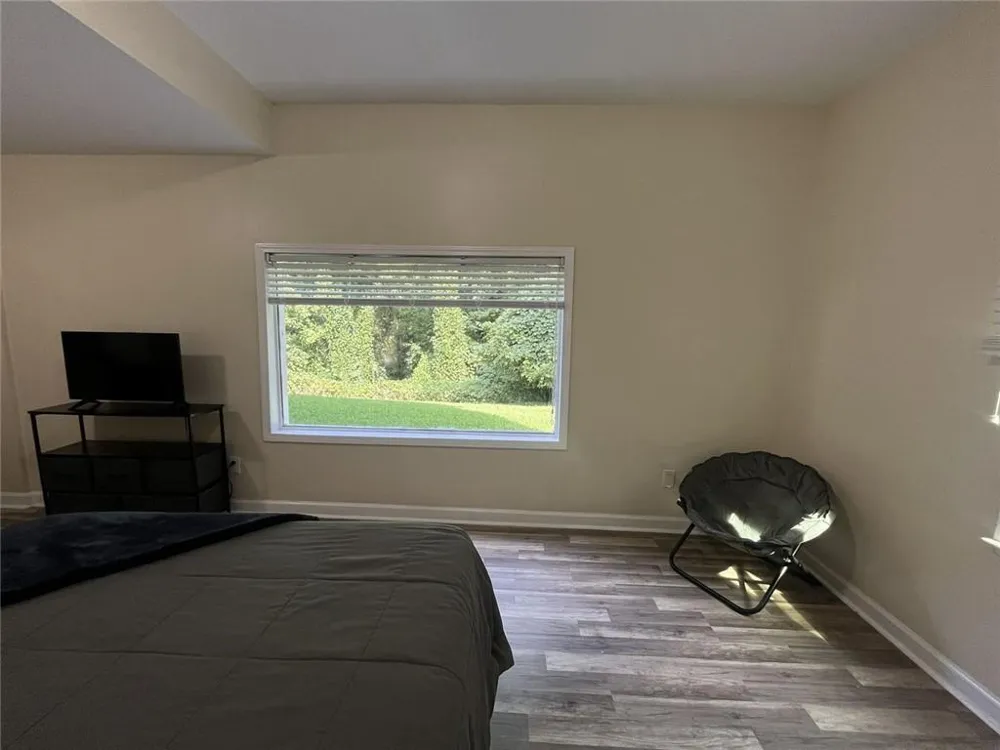 1640 Canberra Drive Stone Mountain, GA 30088