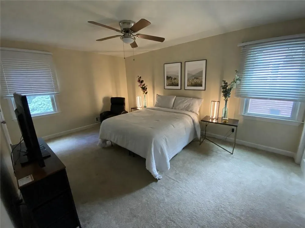 1640 Canberra Drive Stone Mountain, GA 30088