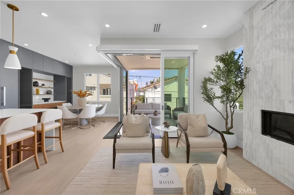 321 Larkspur Avenue #1/2 Corona del Mar, CA 92625