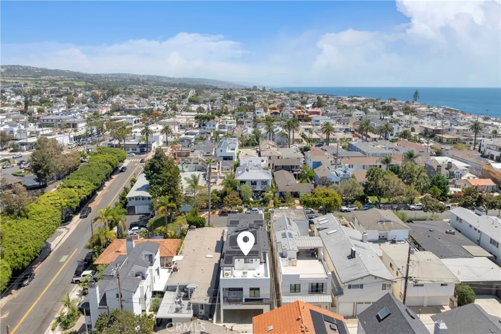 321 Larkspur Avenue #1/2 Corona del Mar, CA 92625