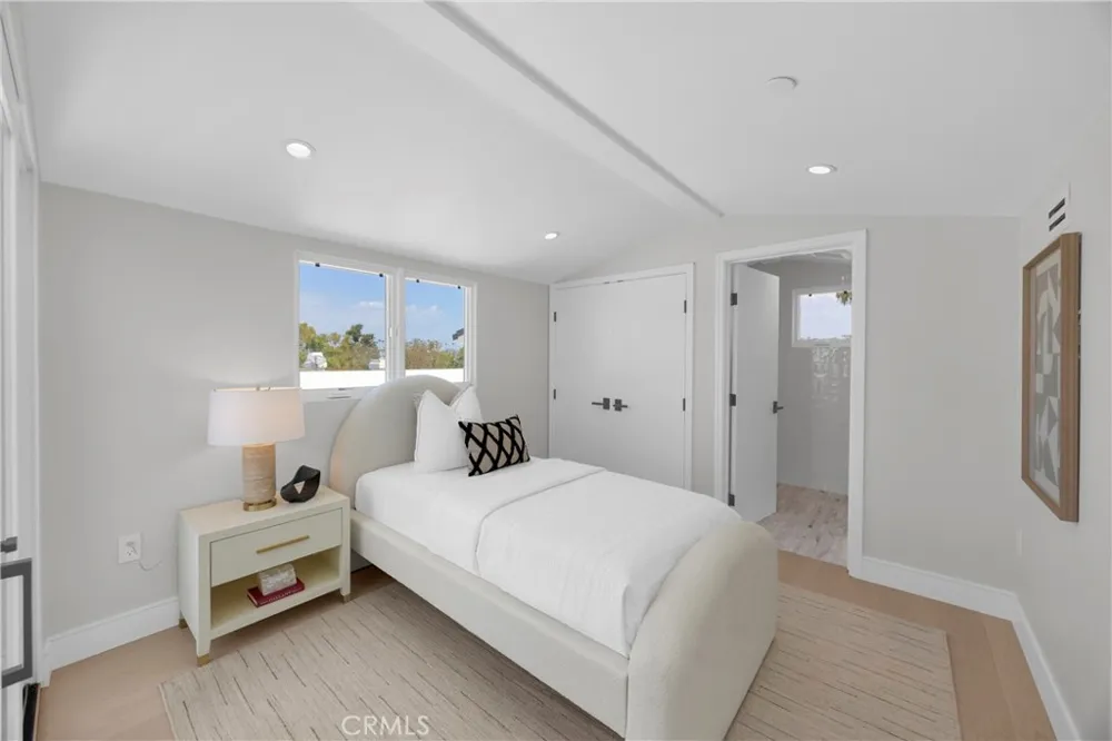 321 Larkspur Avenue #1/2 Corona del Mar, CA 92625