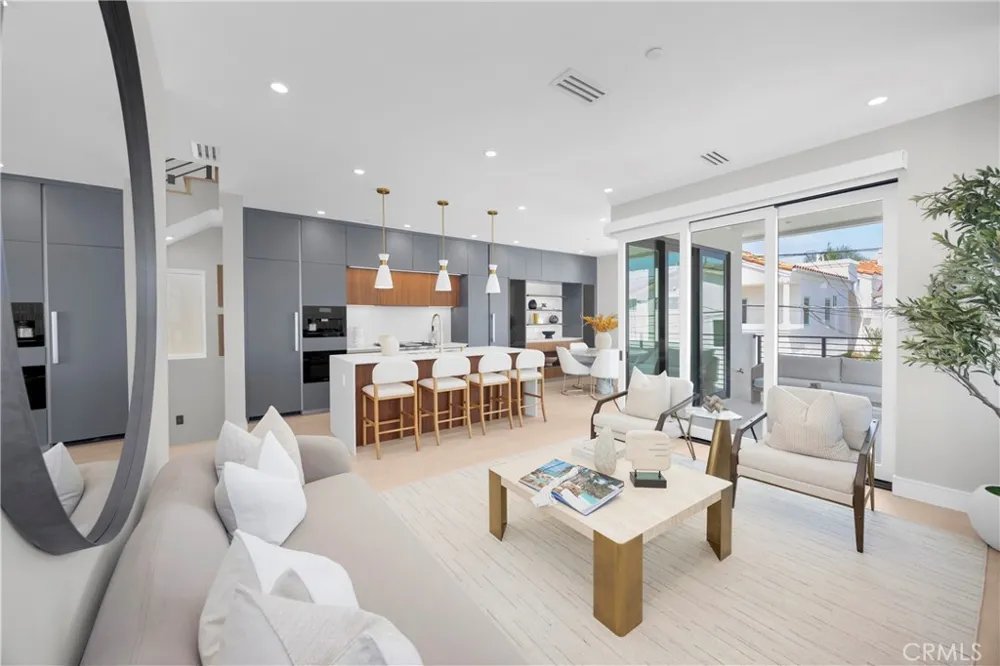 321 Larkspur Avenue #1/2 Corona del Mar, CA 92625