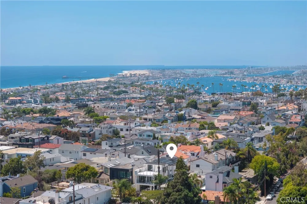 321 Larkspur Avenue #1/2 Corona del Mar, CA 92625