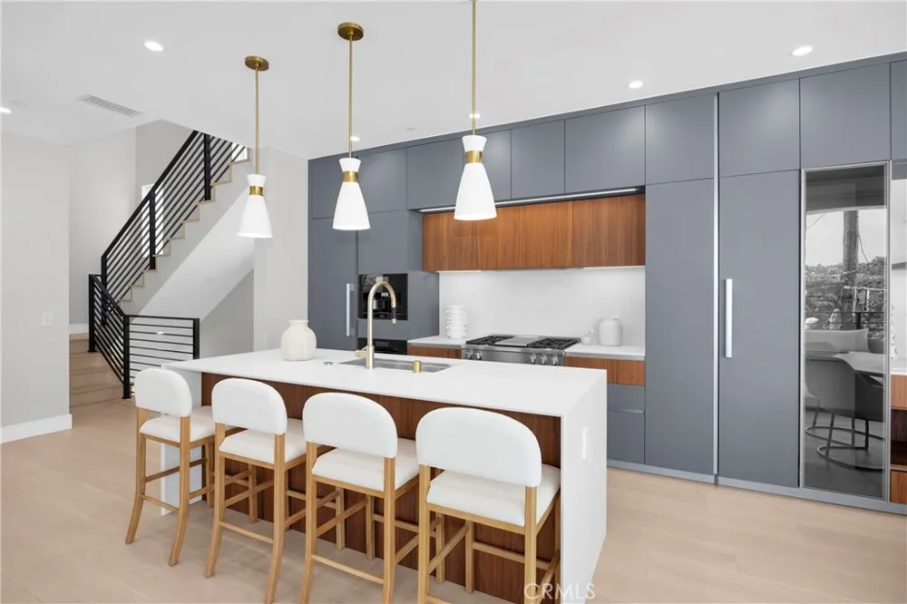 321 Larkspur Avenue #1/2 Corona del Mar, CA 92625