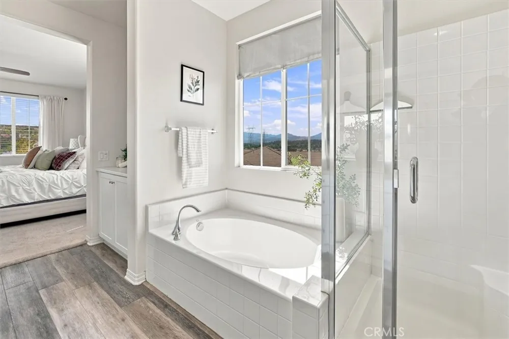 22038 Windham Way Saugus, CA 91350
