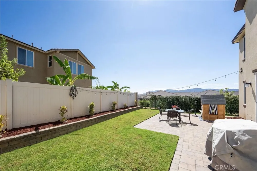 22038 Windham Way Saugus, CA 91350