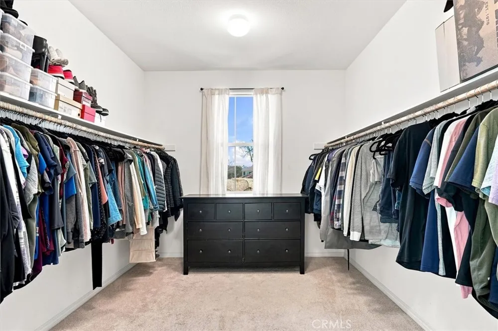 22038 Windham Way Saugus, CA 91350