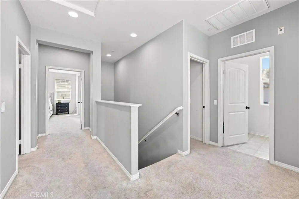 22038 Windham Way Saugus, CA 91350