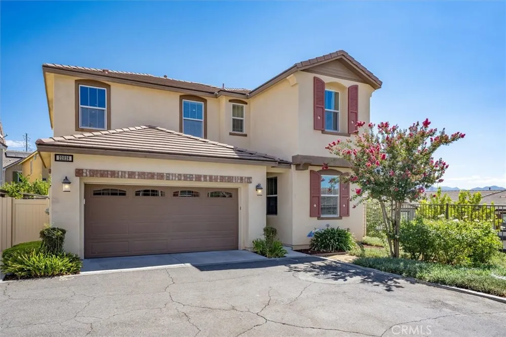 22038 Windham Way Saugus, CA 91350