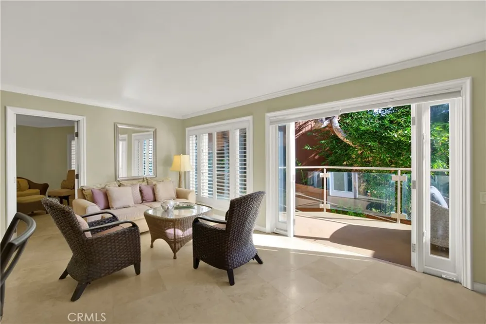 31561 Table Rock Drive #213 Laguna Beach, CA 92651