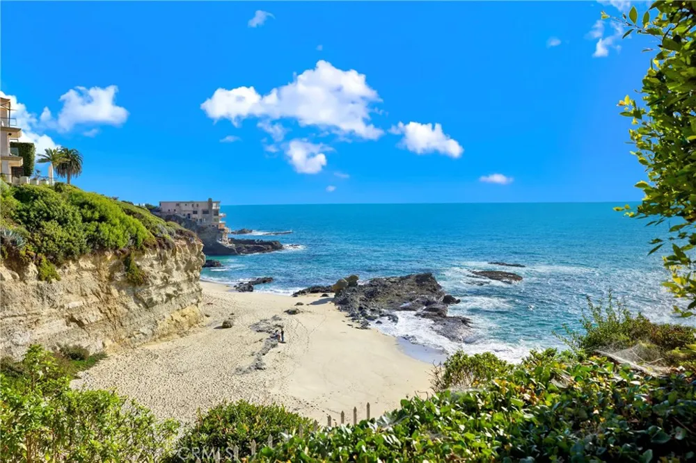 31561 Table Rock Drive #213 Laguna Beach, CA 92651