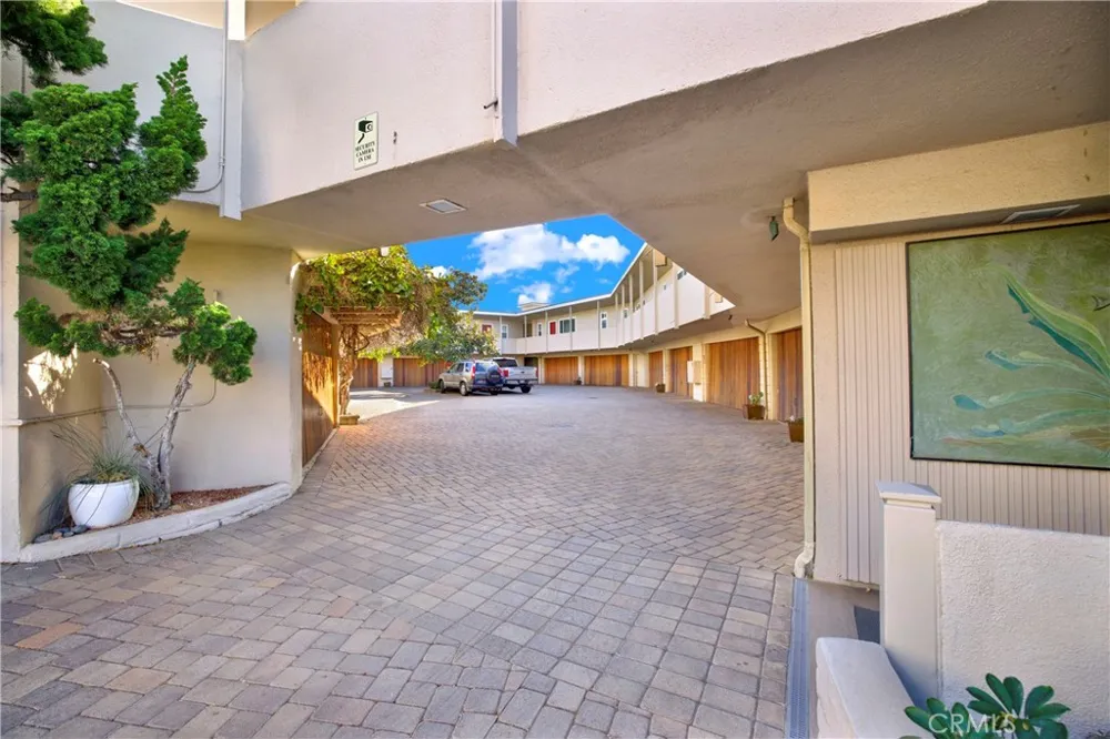 31561 Table Rock Drive #213 Laguna Beach, CA 92651