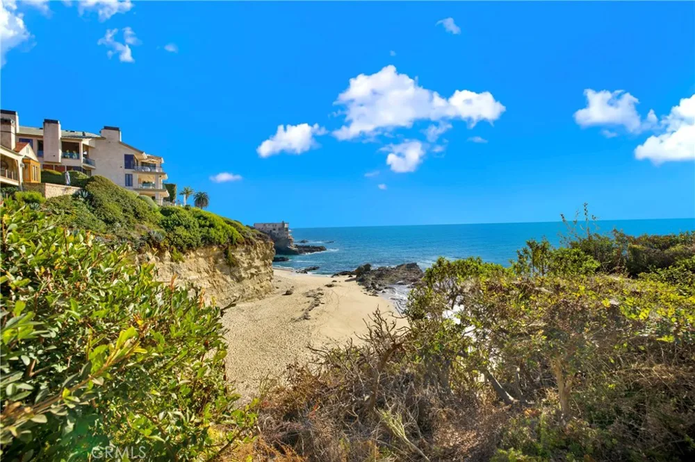 31561 Table Rock Drive #213 Laguna Beach, CA 92651