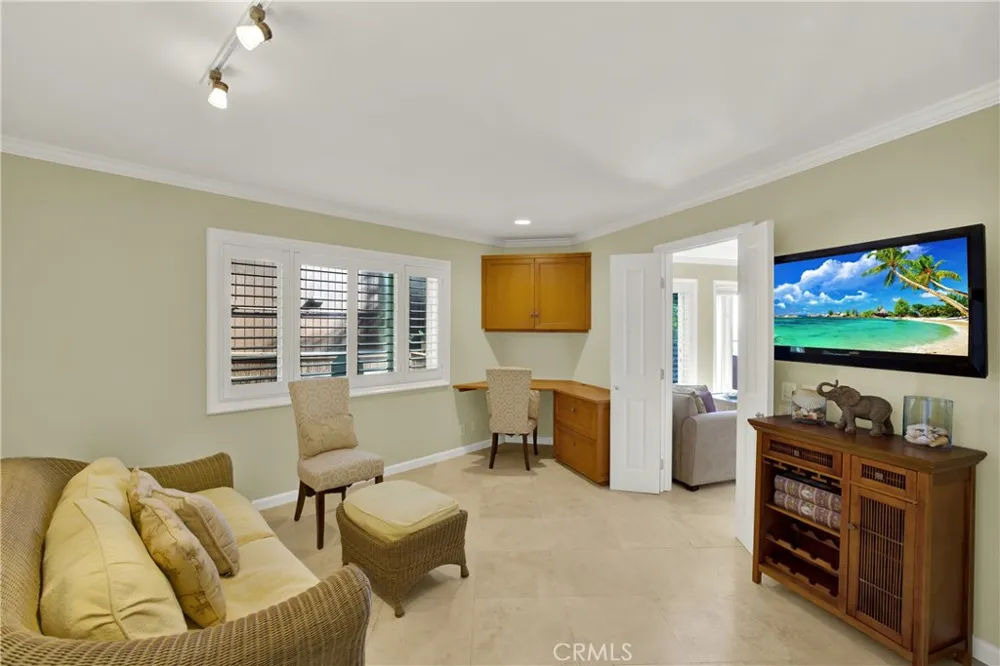 31561 Table Rock Drive #213 Laguna Beach, CA 92651