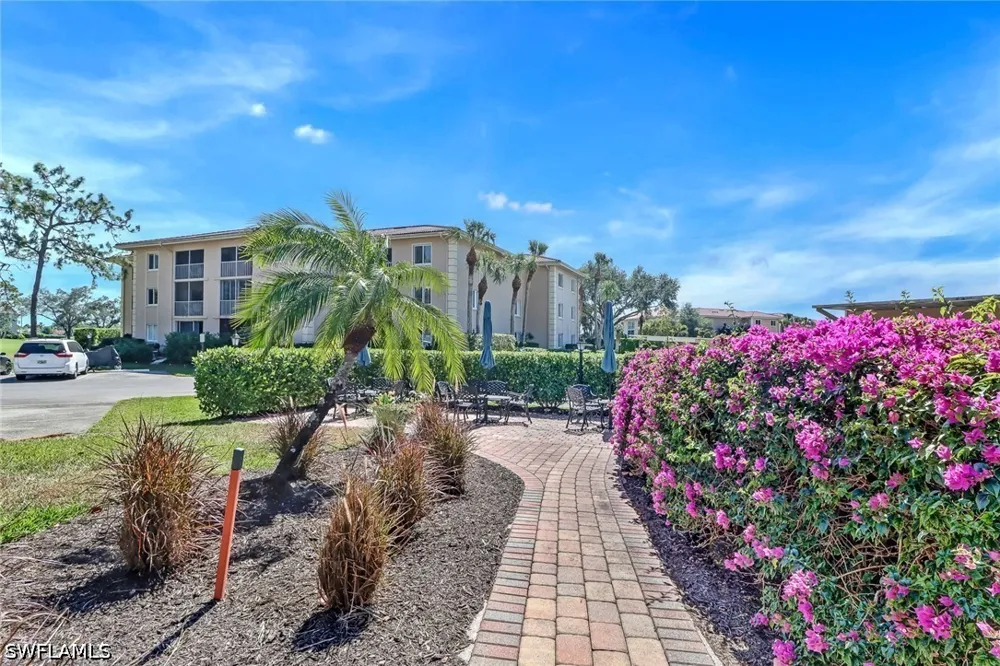 Foxfire Lane #303 Naples, FL 34104