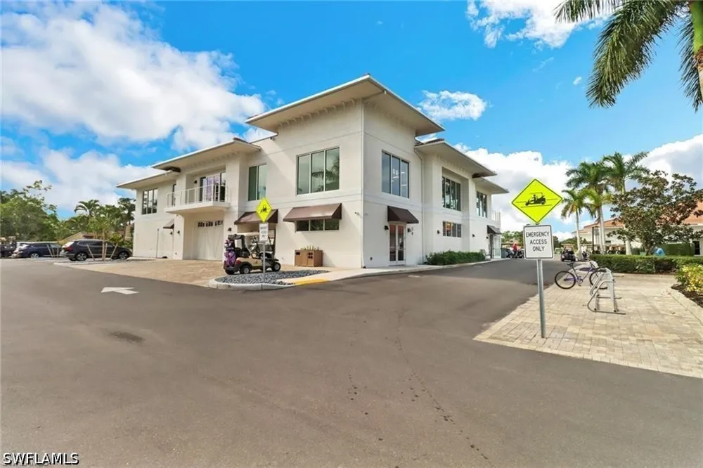 Foxfire Lane #303 Naples, FL 34104