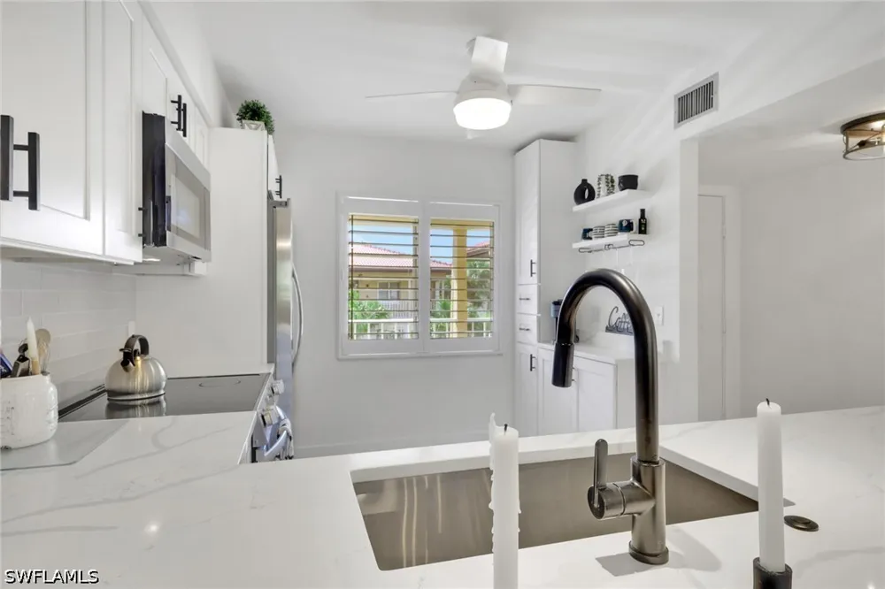 Foxfire Lane #303 Naples, FL 34104